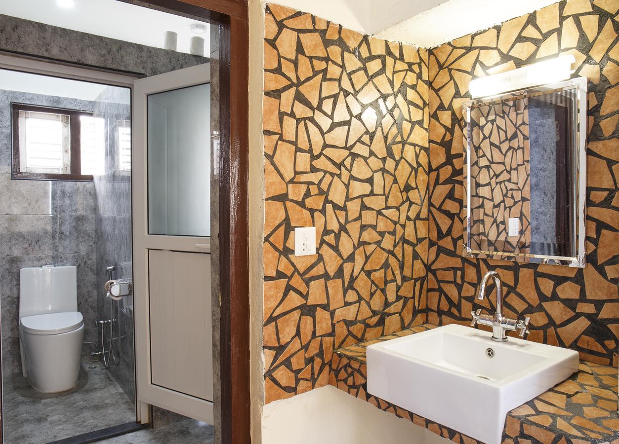 Hostel Milarepa Kathmandu Ngoại thất bức ảnh