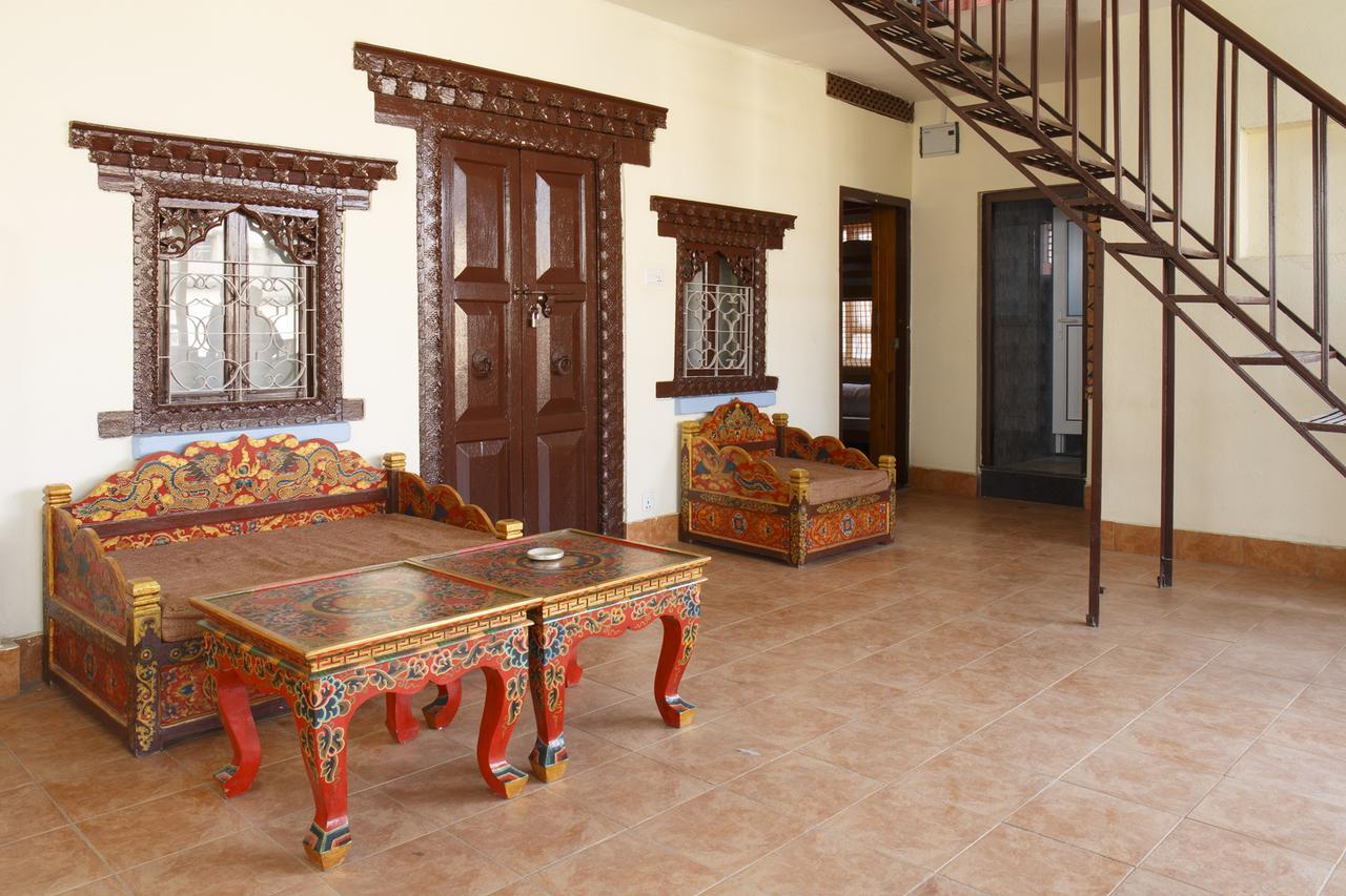 Hostel Milarepa Kathmandu Ngoại thất bức ảnh