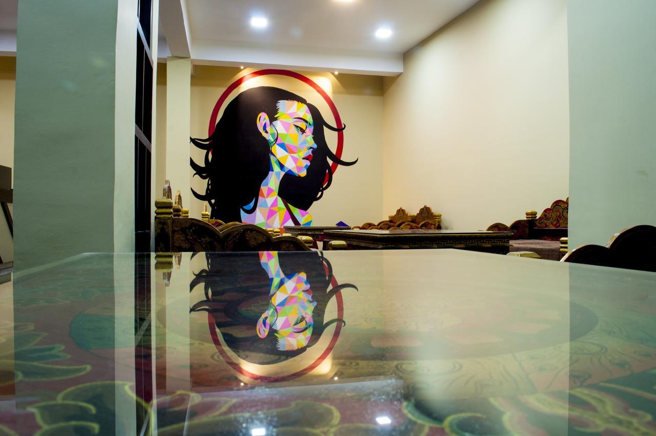 Hostel Milarepa Kathmandu Ngoại thất bức ảnh