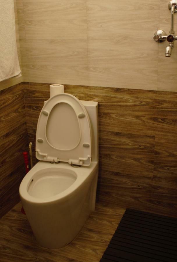 Hostel Milarepa Kathmandu Ngoại thất bức ảnh