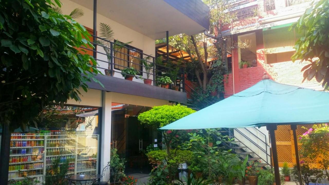 Hostel Milarepa Kathmandu Ngoại thất bức ảnh